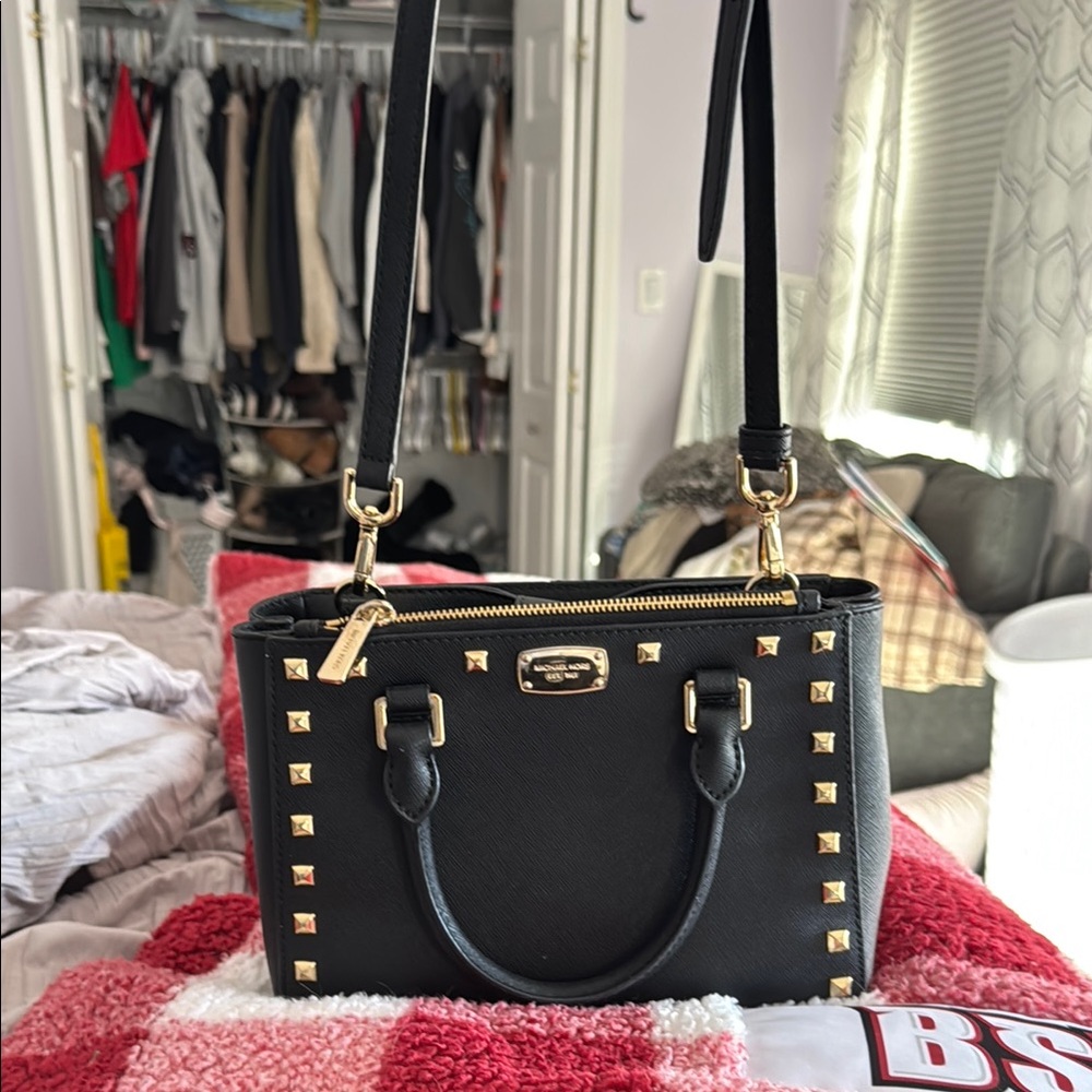 Micheal Kors black bag